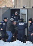 The convoy leads Andrey Slyusarchuk