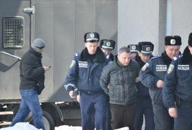 The convoy leads Andrey Slyusarchuk