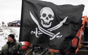 The flag "Merry Roger" 