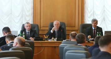 Vladimir Rybak, Igor Kaletnik and Ruslan Koshulinskiy 