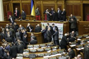 Opposition deputies block rostrum of parliament