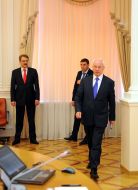 Николай Азаров