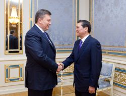 Viktor Yanukovich and Serik Akhmetov