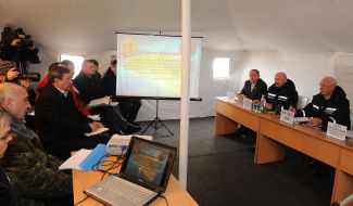 Nikolay Azarov and Mikhail Bolotskih