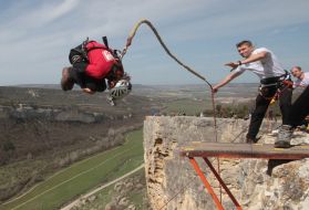 Competitors from roup jumping