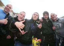 Участники парада гопников