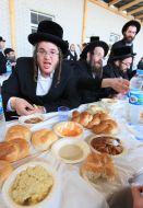 Hasidim dinner