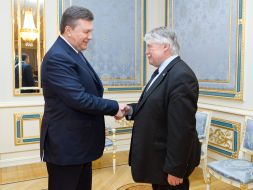 Viktor Yanukovych and Wolfgang Hrossruk