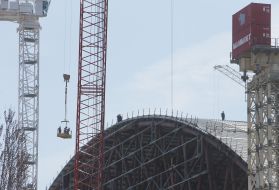 Construction of the arch of the new sarcophagus at Chernobyl