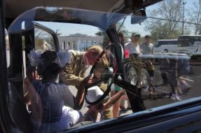 Участники акции «Спасибо деду за победу!»