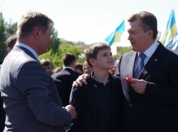 Viktor Yanukovych and Vladimir Yatsuba