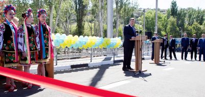 Participants of the opening road junction and bridge