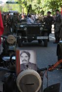 Portrait of the WWII website on the motorcycle