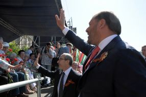 Mikhail Dobkin and Gennady Kernes