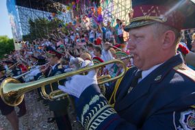 Установление рекорда "Массовое исполнение песни «День победы»"