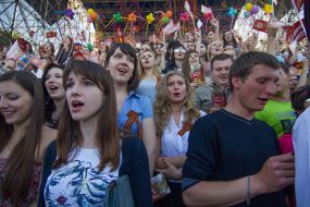 Установление рекорда "Массовое исполнение песни «День победы»"