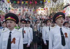 Установление рекорда "Массовое исполнение песни «День победы»"