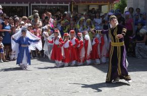 Celebrating Hydyrlez