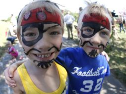 Children with a pattern on the face