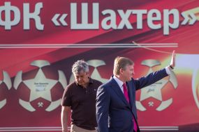 Rinat Akhmetov and Mircea Lucescu