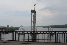 Building bridges across the Dnipro River