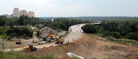 Building bridges across the Dnipro River