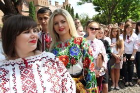 Participants of patriotic action "Day of embroidery"