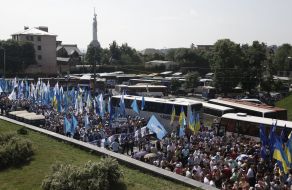 Participants of anti-fascist March