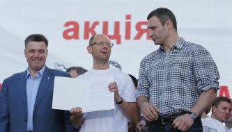 Arseniy Yatsenyuk, Vitaliy Klichko and Oleg Tyagnibok