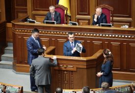 Віталій Захарченко виступає перед депутатами
