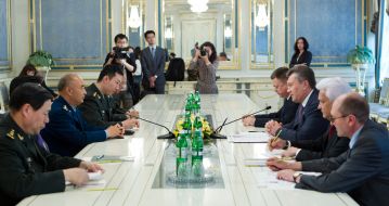 Viktor Yanukovich and Xu Qiliang