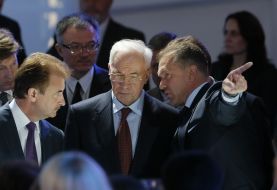 Aleksandr Popov, Nikolay Azarov and Dmitry Buriak