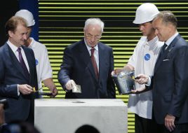 Aleksandr Popov, Nikolay Azarov and Dmitry Buriak