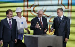 Aleksandr Popov, Nikolay Azarov and Dmitry Buriak
