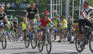 Participants of paradu "bicycle day"