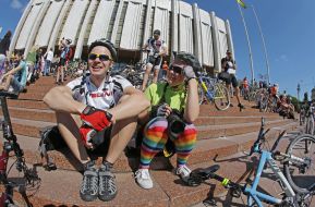 Participants of paradu "bicycle day"