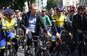 Participants of paradu "bicycle day"