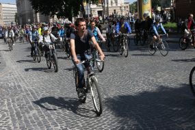 Participants of paradu "bicycle day"