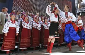 Aleksandr Popov and Anatoliy Avdievskiy