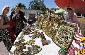 Exhibition-sale of works of masters of folk creation