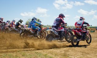 Учасники третього етапу чемпіонату світу з мотокросу