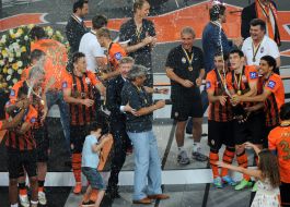 The ceremony of rewarding of players of FС "Shakhter"