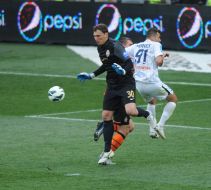 Andrey Pyatov and Moraes Junior