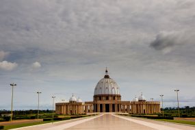 Базиліка Нотр-дам-де-ла-Пе