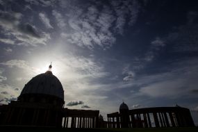 Базиліка Нотр-дам-де-ла-Пе