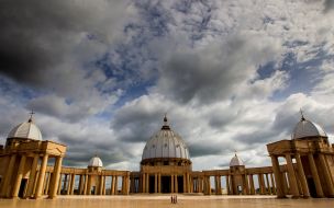 Базиліка Нотр-дам-де-ла-Пе