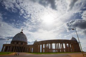 Базиліка Нотр-дам-де-ла-Пе