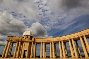 Базиліка Нотр-дам-де-ла-Пе