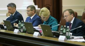 Yuri Boiko, Aleksandr Vilkul, Raisa Bogatyryova and Aleksandr Lavrynovych