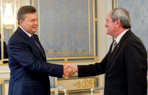 Viktor Yanukovych and James Johnson